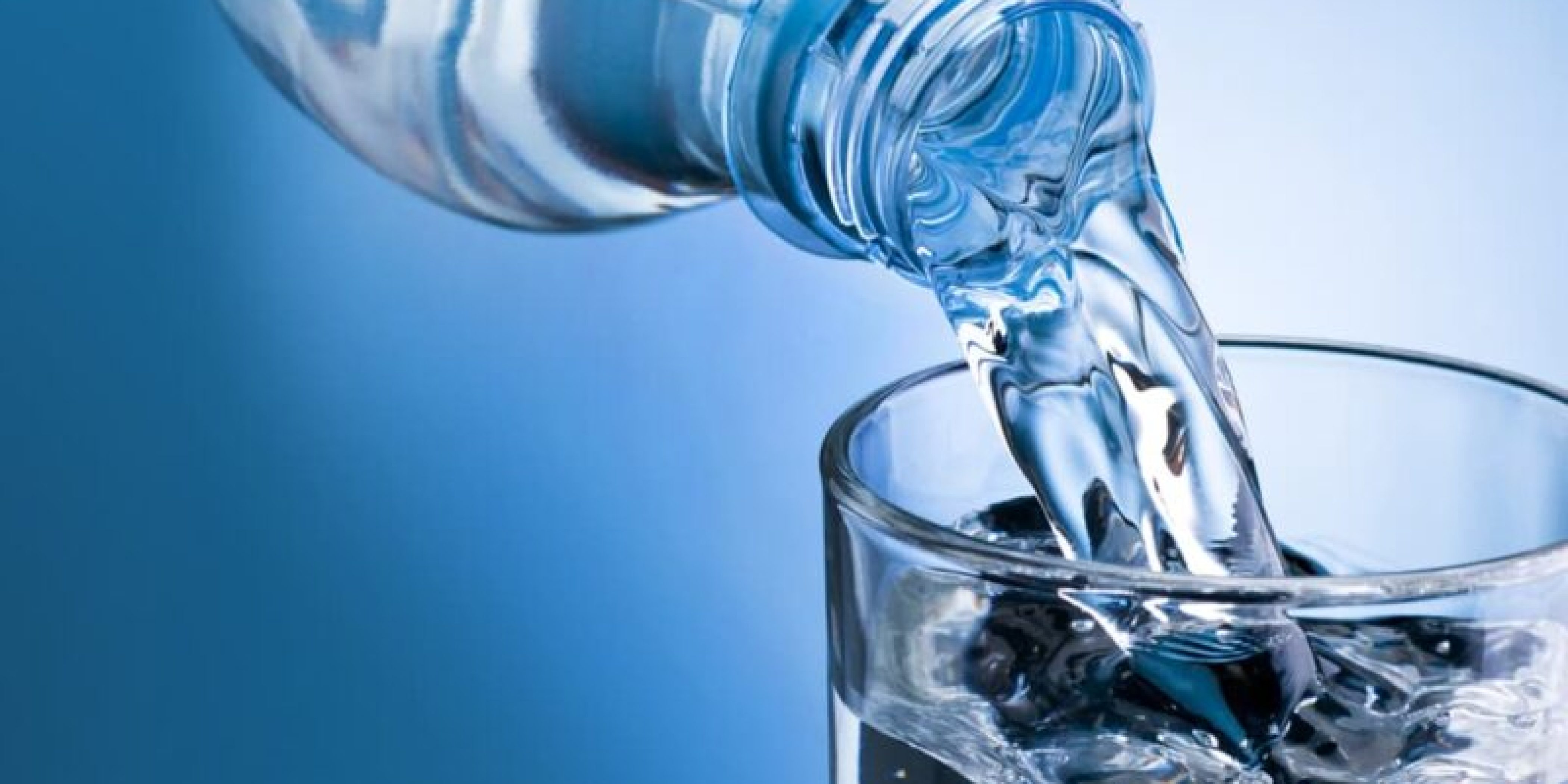 save strokes, stay hydrated playing golf